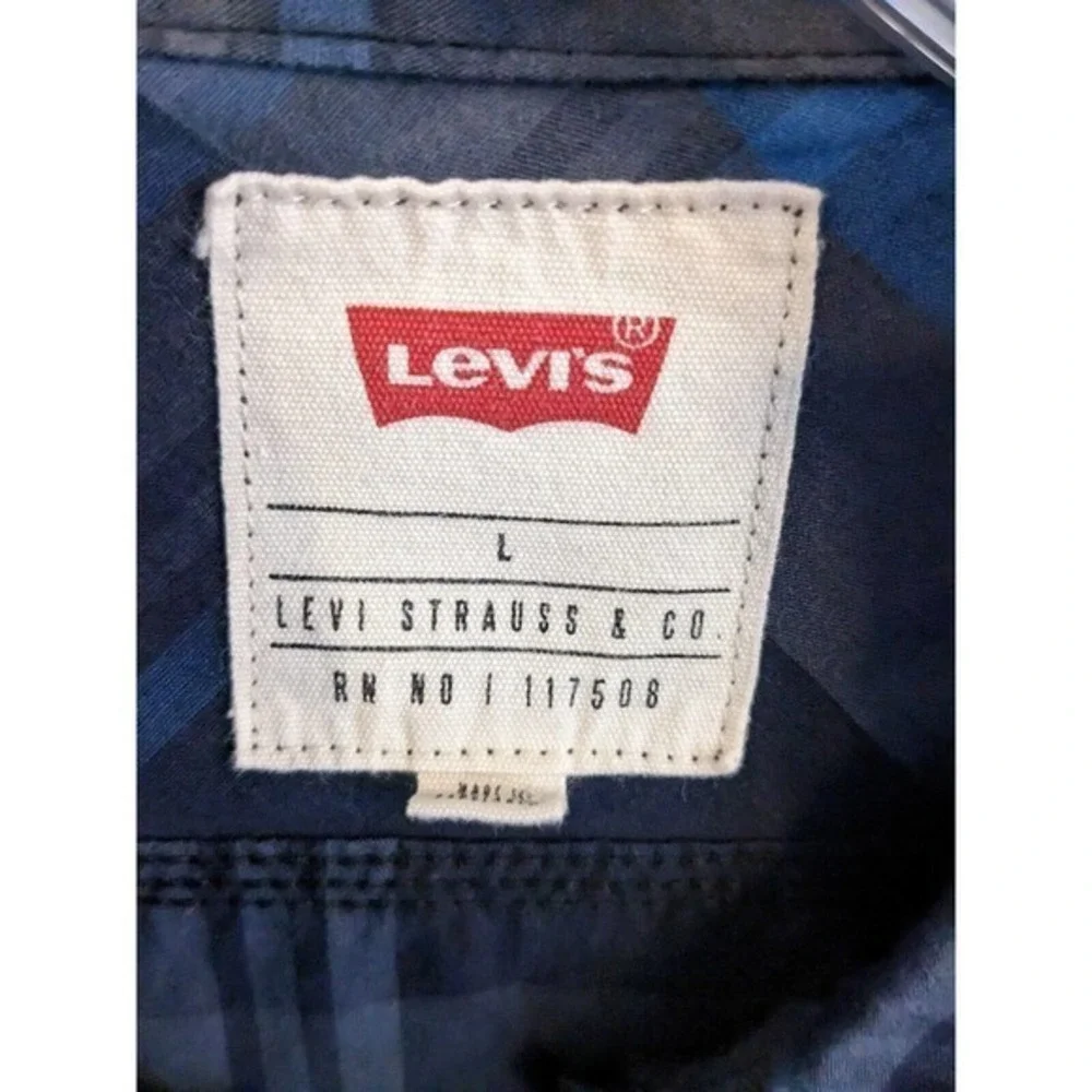 Levi Strauss Men's Large Button Plaid Shirt Lightweight Cotton‎